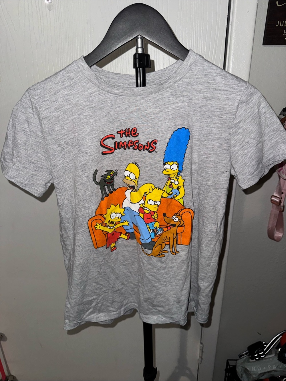 The Simpsons Youth XL 18/20 Gray Family Couch Graphic TShirt